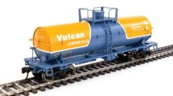 Walthers Mainline 910-48021 HO Scale 36' Chemical Tank Car Vulcan GATX 33789